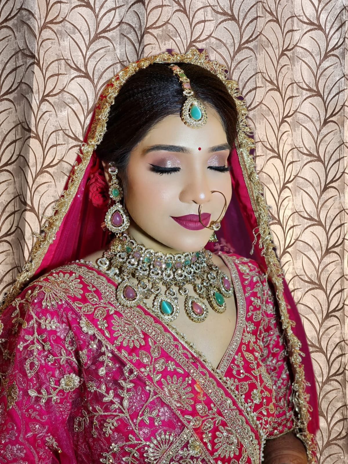 bride getting ready in palak beauty care morar gwalior